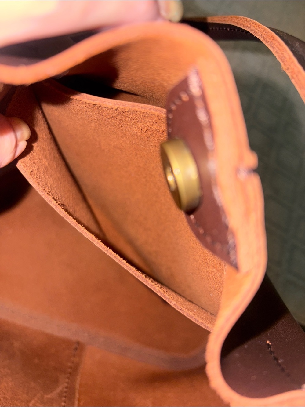 Portland Leather Goods Devan Bucket Tote large in Grizzly - Picture 7 of 9